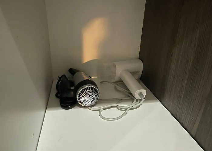 Vibrant 1br Acqua Livingstone With Netflix, Pool & Gym * Manila