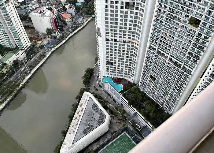 Vibrant 1br Acqua Livingstone With Netflix, Pool & Gym