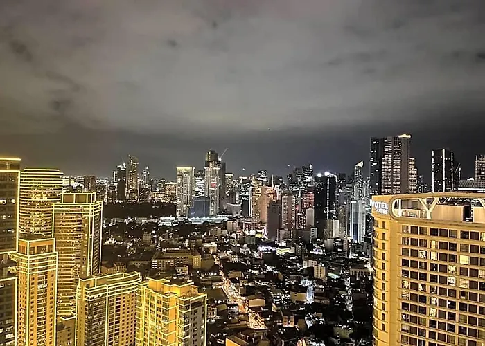 Vibrant 1br Acqua Livingstone With Netflix, Pool & Gym * Manila