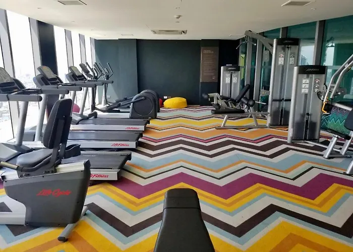Vibrant 1br Acqua Livingstone With Netflix, Pool & Gym Apartment